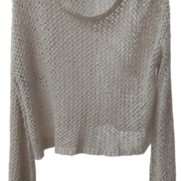 COPY - Xhilaration Women's M crochet Cream Long Sleeve Crop Top - Picture 2 of 6